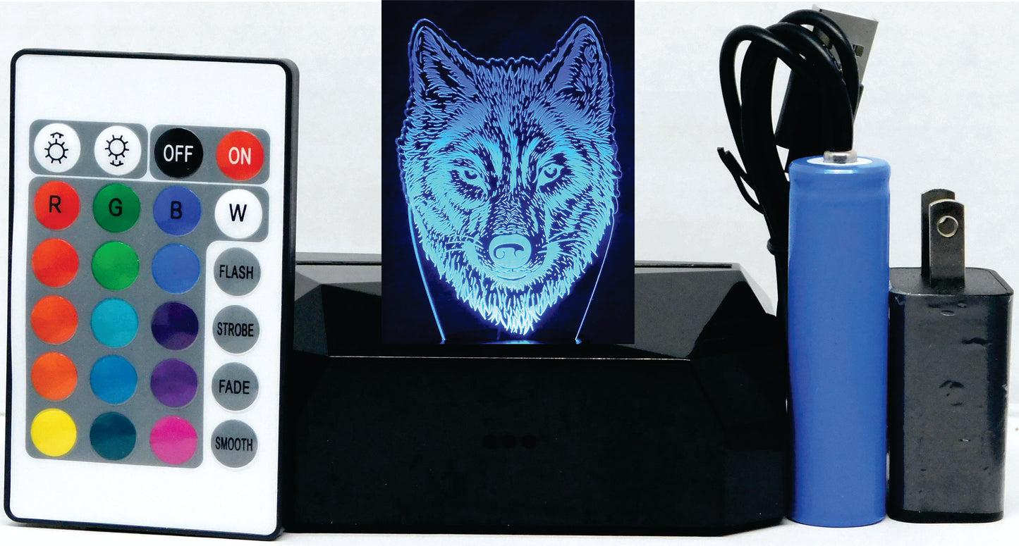 Wolf's Face Image 3-D Optical Illusion Multicolored Lamp